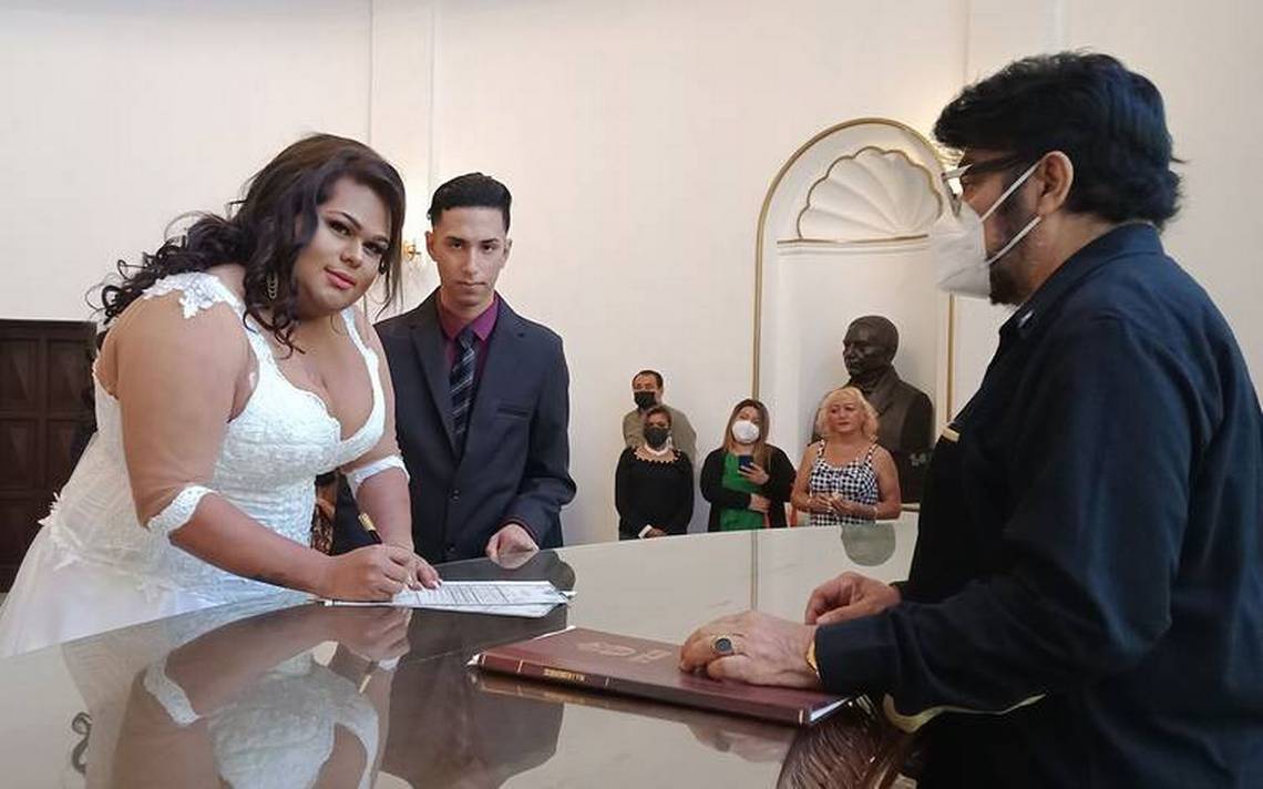 Triunfó el amor! Tabasqueño se casa con mujer trans en Veracruz - El  Heraldo de Tabasco | Noticias Locales, Policiacas, sobre México, Tabasco y  el Mundo